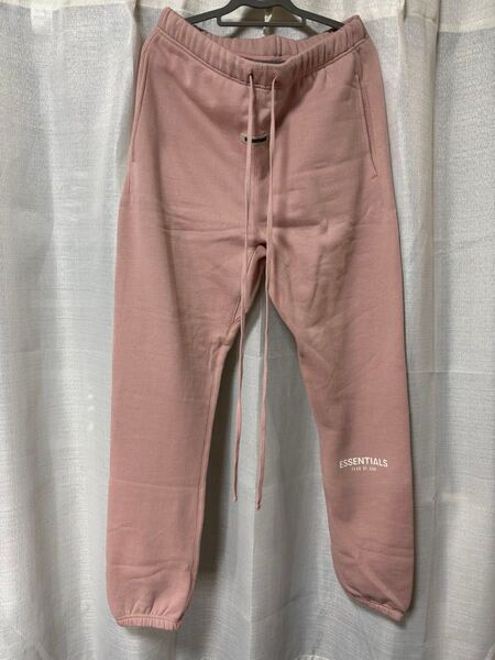 【本日限定値下げ】 fear of god パンツ ピンク レア ESSENTIALS サイズM