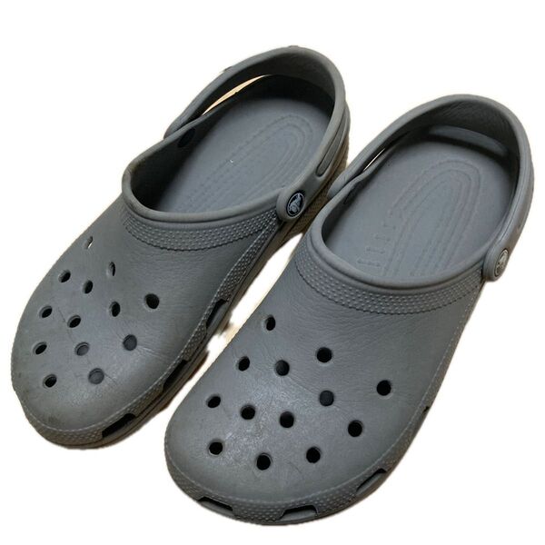 約28cm クロックス クラシック smoke グレー サンダル crocs