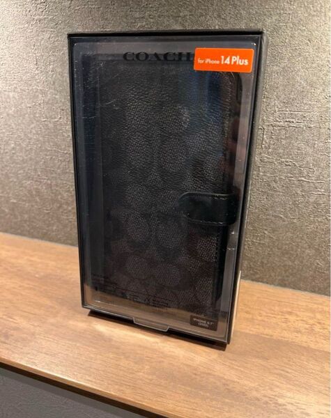 新品 COACH コーチ iPhone 14 Plus 手帳型iPhoneケース