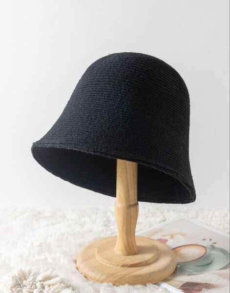 黒のバケットハット 夏 バケハ