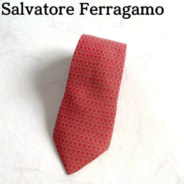 Salvatore Ferragamo★フェラガモ ネクタイ 高級シルク ①