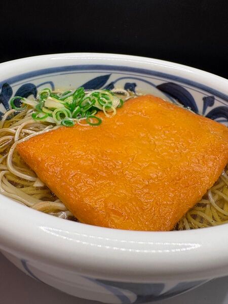 食品サンプル きつね蕎麦と温玉うどん