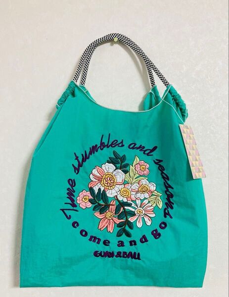 《新品タグ付き》刺繍 トートバッグ エコバッグ ショッピングバッグ Mサイズ《送料無料、匿名配送》