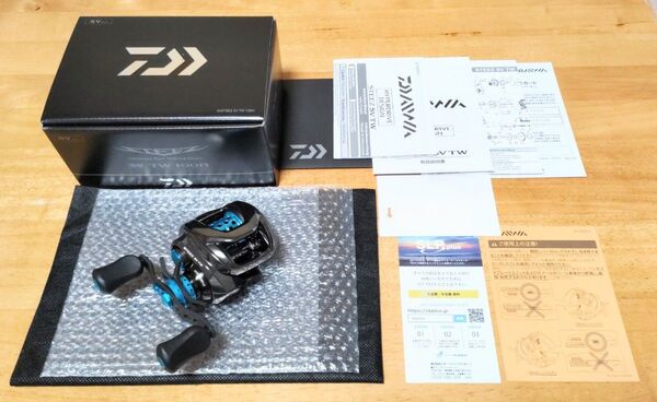 【売切】◆ダイワ 24スティーズ SV TW 100H (右)フィネススプール/ブルー◆KTFカスタム