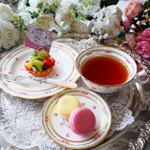 【英国Cauldon × 米Burley&co】愛らしい小薔薇が咲き誇る、優雅なティーセット カッププレート F4