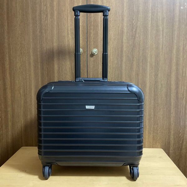 定価2.6万 BALENO EXE ハードキャリー 機内持ち込み可 35L 黒 キャリーケース スーツケース ビジネストロリー