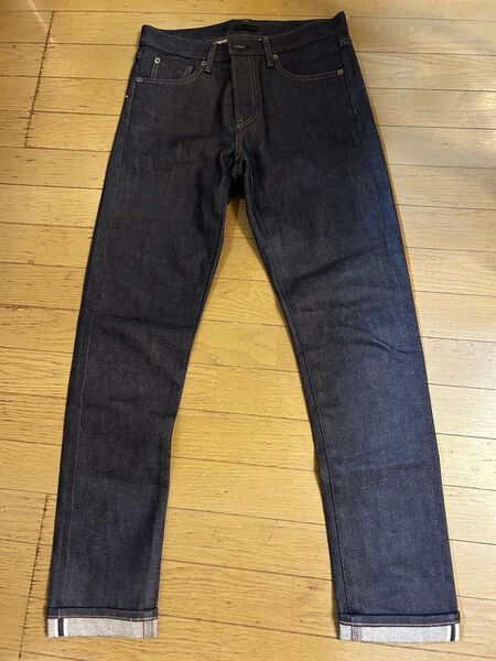 新品 UNIQLO ユニクロ スリムフィットジーンズ セルビッチ デニム 30