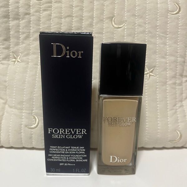 (ほぼ未使用) ディオール フォーエヴァースキングロウ 0W Dior リキッドファンデーション