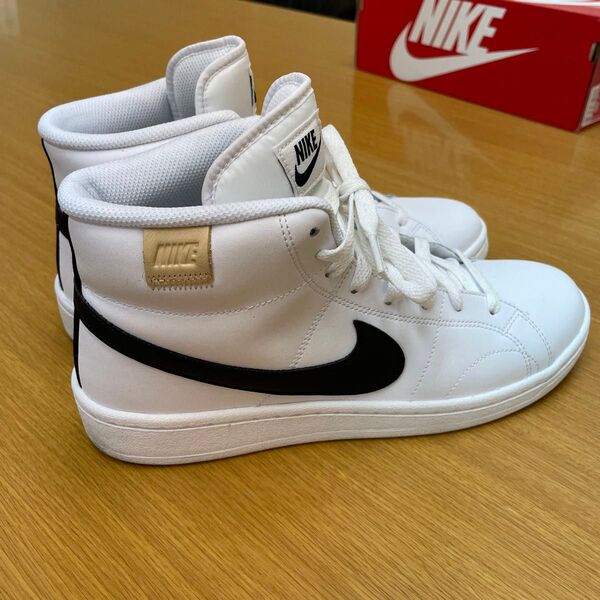NIKE COURT ROYALE 2 MID ホワイト 26cm