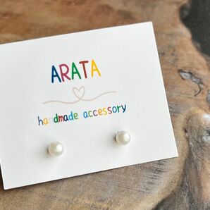 ハンドメイド まち針ピアス 白 ホワイト