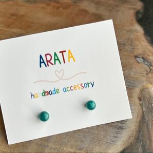 ハンドメイド まち針ピアス ダークグリーン