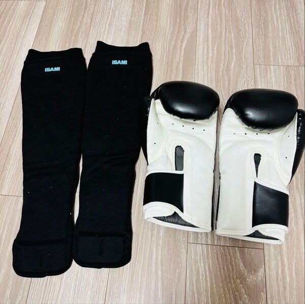 ISAMI レッグサポーターボクシンググローブ付き!