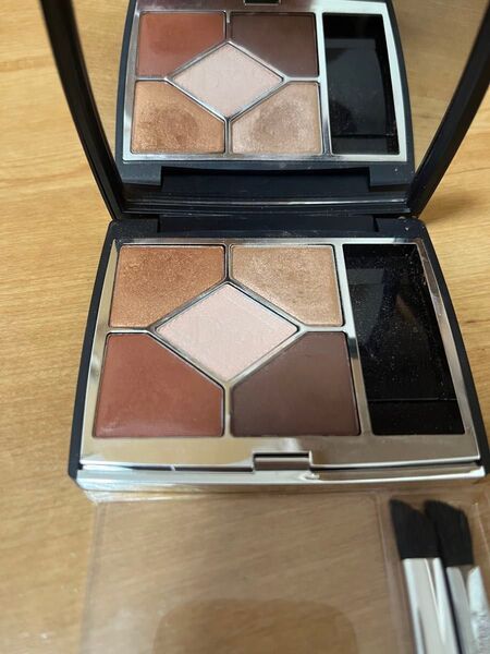 Dior サンククルールクチュール アイシャドウ 519 ディオール
