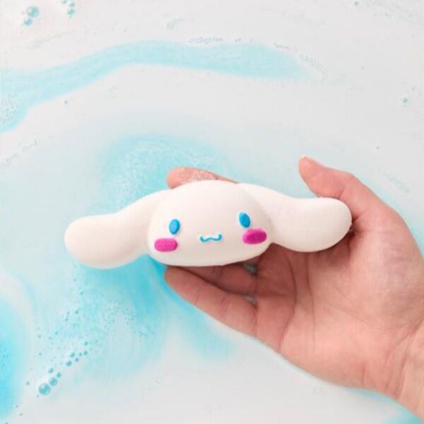 シナモン LUSH バスボム 入浴剤 サンリオ