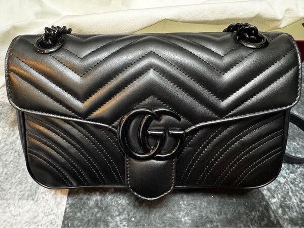 GUCCI 〔GGマーモント〕ミディアム ショルダーバッグ ブラック