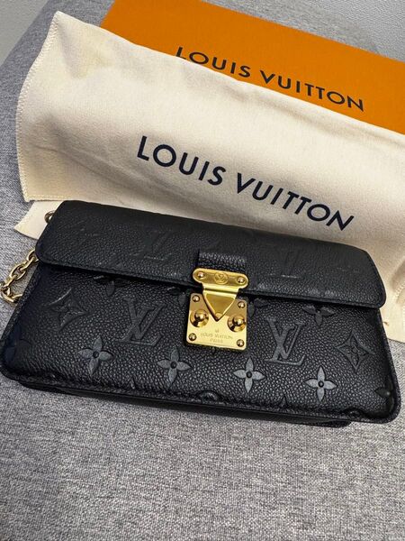 Louis Vuitton ウォレット オン チェーン・メティス ショルダー ミニバッグ ブラック モノグラムエンボス