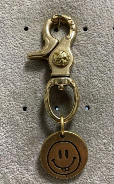 真鍮 キーホルダー スマイル キーリング カラビナ フック 十字架 ビンテージ