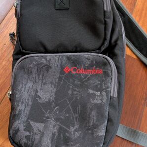 Columbia ボディバッグ
