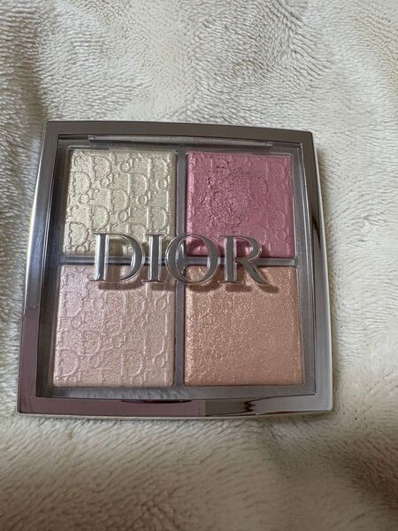 最終金額!Dior ディオールバックスージフェイスグロウパレット004ローズゴールド
