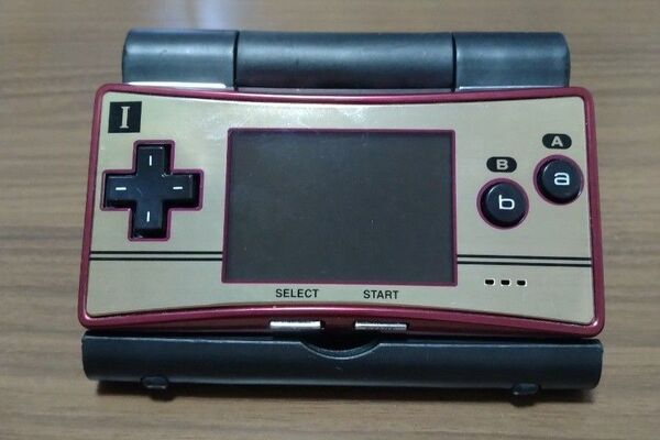 任天堂 ゲームボーイミクロ micro ファミコンカラー OXY-001