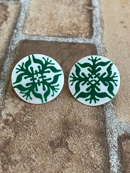 タヒチ ハワイ シェルピアス ハワイアン雑貨 フラダンス