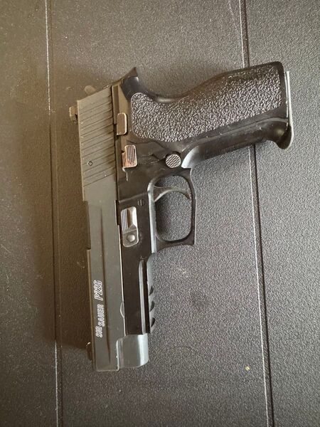 東京マルイ シグ P226 ガスブローバック ハンドガン GBB