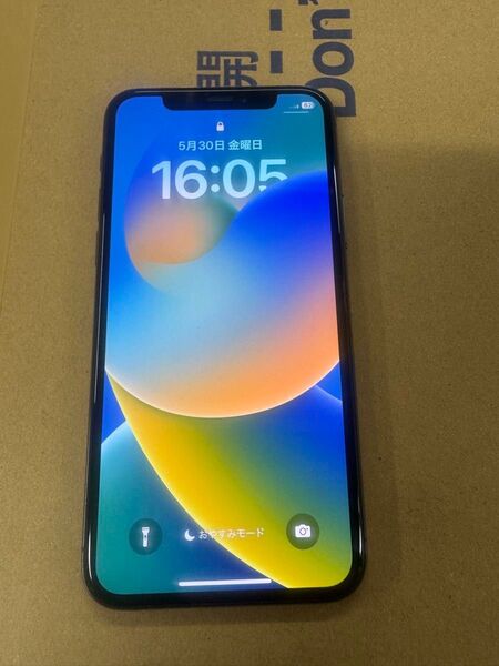 iPhone11 pro 64gb グレー Apple SIMロックありau