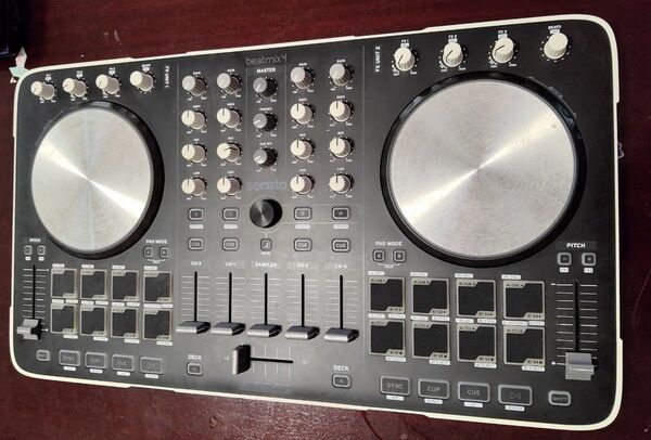 serato DJ リループ BEATMIX4