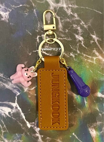 BTS グク ジョングク マイク キーリング キーホルダー