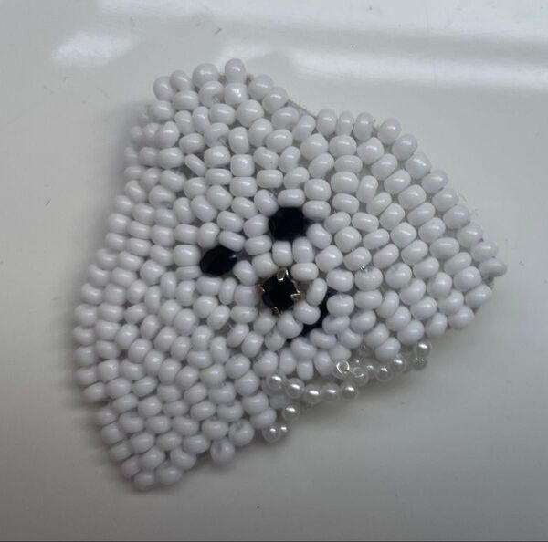 Marianne Batlle ビーズ刺繍ブローチ 2015