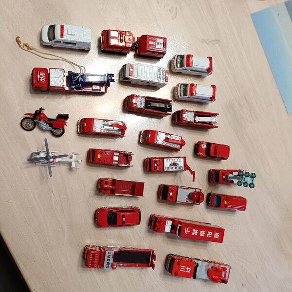 トミカTOMICA 消防車特殊車両コレクション(傷あり)