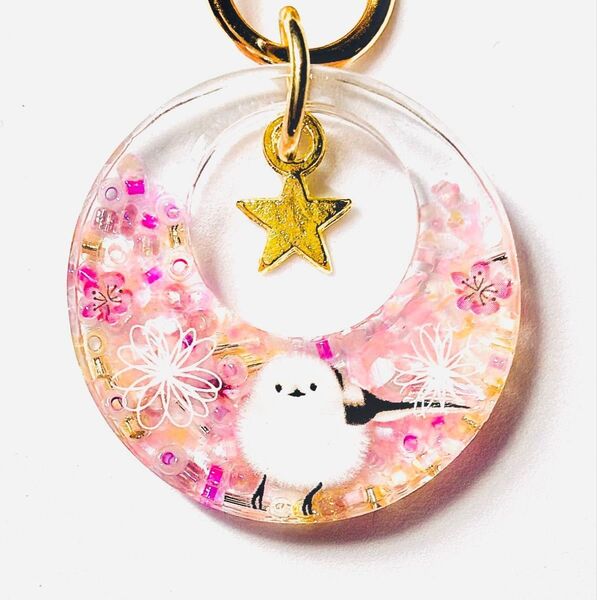 (2074)可愛いシマエナガのキーホルダーです♪ハンドメイド レジン 鳥 ビーズ お花