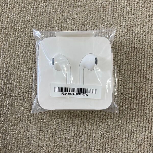 アップル EarPods with Lightning Connector正規品