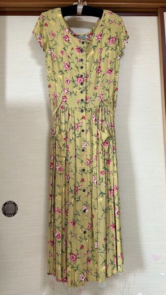花柄ワンピース レトロ ロングワンピース ヴィンテージ風
