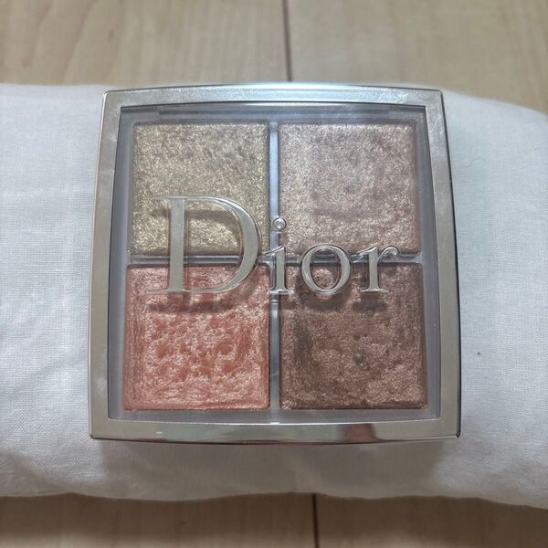 Dior ディオール バックステージ フェイスグロウパレット002 グリッツ