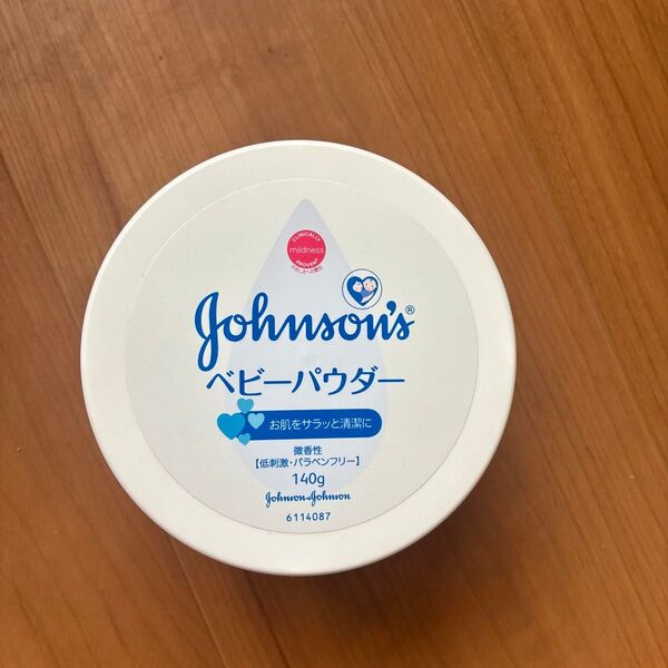 Johnson's ベビーパウダー 微香性 140g