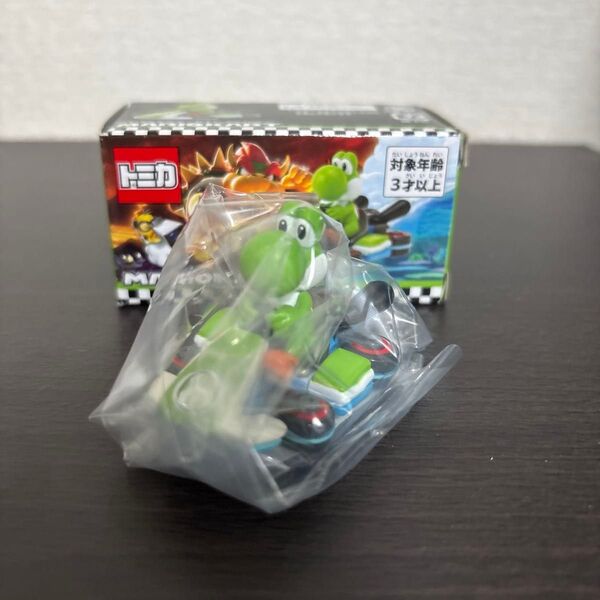 トミカ USJ スーパーニンテンドーワールド マリオカート ヨッシー