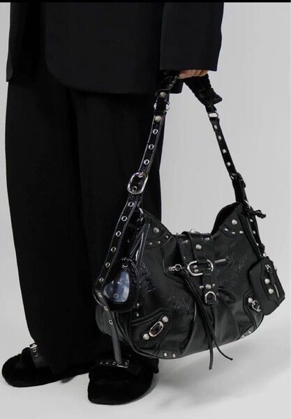 archive studs one shoulder bag y2k 00s レザー 黒 ブラック 肩掛け バッグ ショルダー