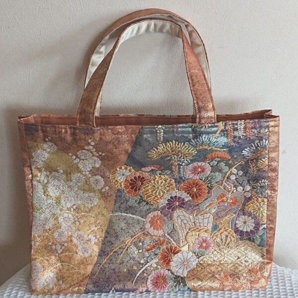 ハンドメイド 金襴のトートバッグ 和柄 ゴールド