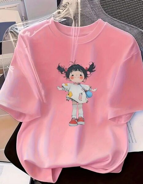 2025年夏の女性用カジュアル半袖Tシャツ - 100%コットン、ゆったりフィットラウンドネック遊び心あるキャラクタープリント付き