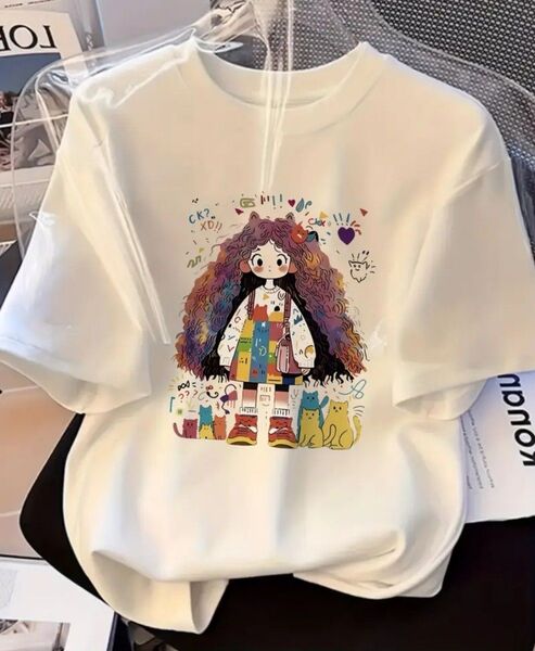 女性の可愛いキャラクタープリントTシャツ、カジュアルなクルーネック半袖トップ、ルーズフィット、春/夏コレクション