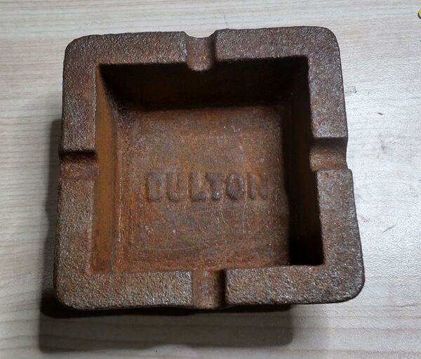 中古 DULTON 鉄灰皿 発錆あり