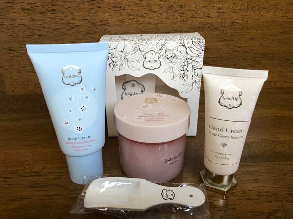 Laline ボディクリーム60g ボディスクラブ240g ハンドクリーム30g スプーン 合計4点 クーポンでお得に