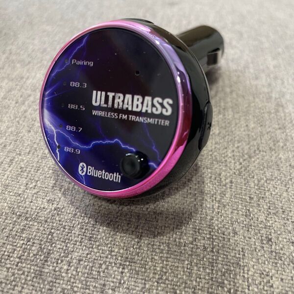 ULTRABASS ワイヤレスFMトランスミッター ブラック