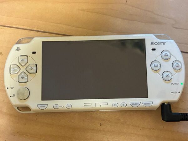 ジャンク PSP-2000 本体のみ セラミックホワイト PlayStation Portable