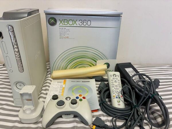 動作良好 完品 XBOX360 エックスボックス360 Microsoft XBOX360 充電スタンド付き 付属品完品