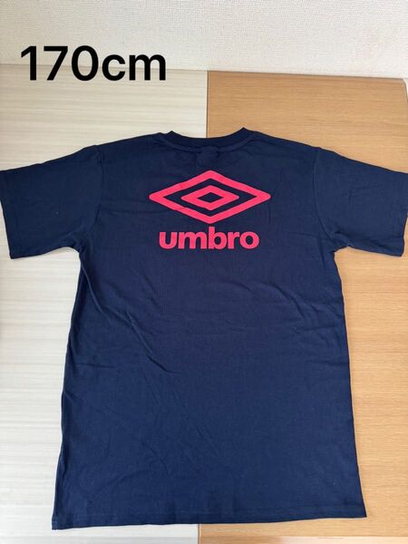 未使用 umbro Tシャツ 男の子 綿 スポーツ半袖Tシャツ 刺繍 170cm