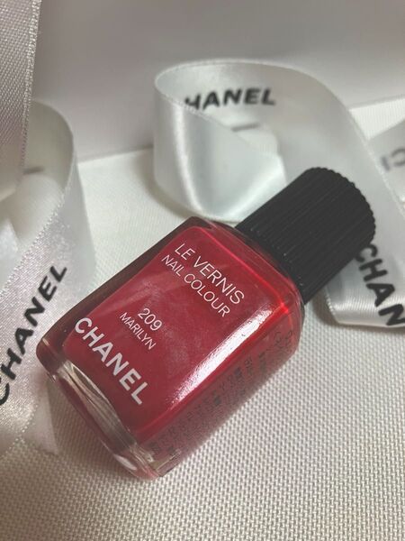美品 CHANEL ヴェルニ マリリン 209 ホット ピンク メタル シマー
