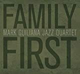 激レア★新品　国内盤CD　 Family First Mark Guiliana Jazz Quartetマーク・ジュリアナ　ボーナストラック収録　ポスター封入