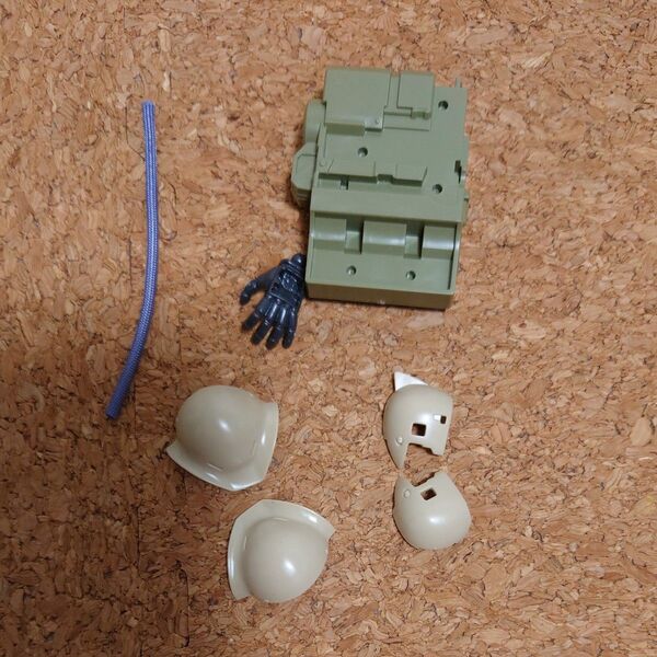 HG 1/144 ザクI・スナイパータイプ(ヨンム・カークス機)余りパーツ